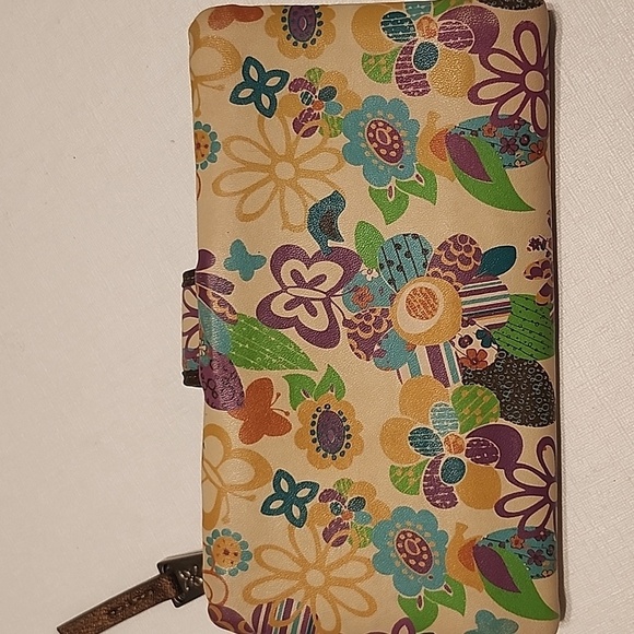 Relic Multicolor Vegan Leather Floral Wallet - Picture 7 of 16